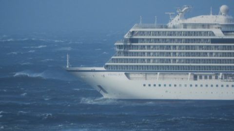 The cruise ship Viking Sky is pictured on March 23, 2019 near the west coast of Norway at Hustadvika near Romsdal. - Emergency services said on March 23, 2019 they were airlifting 1,300 passengers off a cruise ship off the Norwegian coast. The Viking Sky cruise ship sent an SOS message due to 