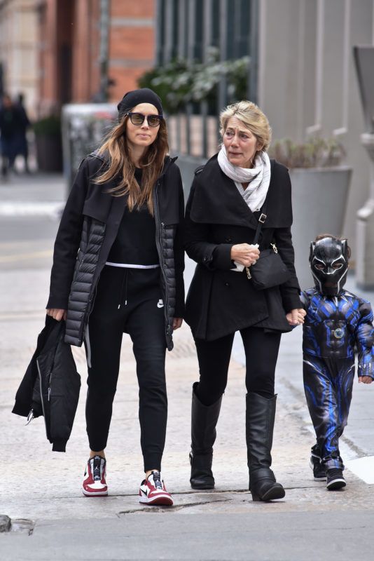 04/12/2019 EXCLUSIVE: Jessica Biel steps out with her mom Kimberly Biel in New York City. The 37 year old 'Sinner' actress was dressed in a beanie, black jacket, matching sweatshirt, Nike leggings and trainers. sales@theimagedirect.com Please byline:TheImageDirect.com *EXCLUSIVE PLEASE EMAIL sales@theimagedirect.com FOR FEES BEFORE USE April 12, 2019