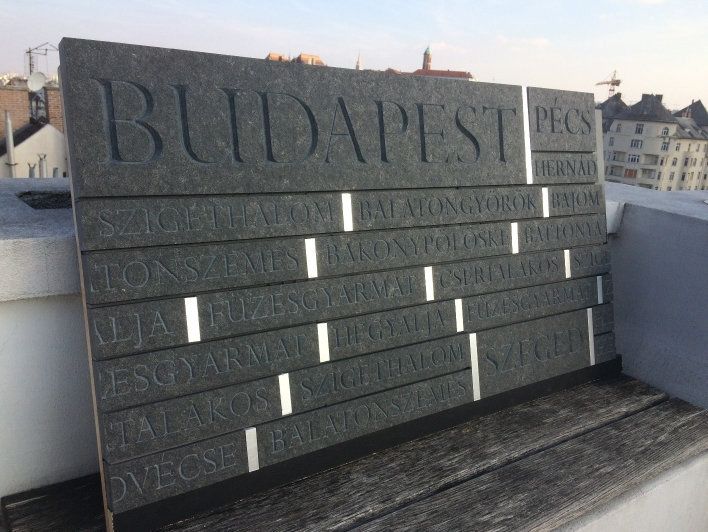 Budapest, 2019. április 12. A Steindl Imre Program által közreadott, a trianoni békediktátum századik évfordulójára, a Kossuth tér közelébe tervezett Nemzeti Összetartozás Emlékhely (részletének) látványterve. Az Alkotmány utca Kossuth tér felé esõ száz méteres szakaszára tervezett emlékmû a Steindl Imre-program részeként valósul meg. MTI/Steindl Imre Program