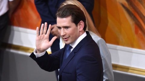 Bécs, 2019. május 27. Sebastian Kurz osztrák kancellár távozik a parlament rendkívüli ülésérõl a bécsi Hofburgban 2019. május 27-én, miután a parlament az ülésen megvonta a bizalmat a kormányától. MTI/EPA/Christian Bruna