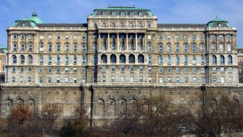 Budapest, 2019. február 14. A Budavári Palota F-épülete, amelyben az Országos Széchényi Könyvtár (OSZK) mûködik ma. MTVA/Bizományosi: Jászai Csaba *************************** Kedves Felhasználó! Ez a fotó nem a Duna Médiaszolgáltató Zrt./MTI által készített és kiadott fényképfelvétel, így harmadik személy által támasztott bárminemû  különösen szerzõi jogi, szomszédos jogi és személyiségi jogi  igényért a fotó készítõje közvetlenül maga áll helyt, az MTVA felelõssége e körben kizárt.