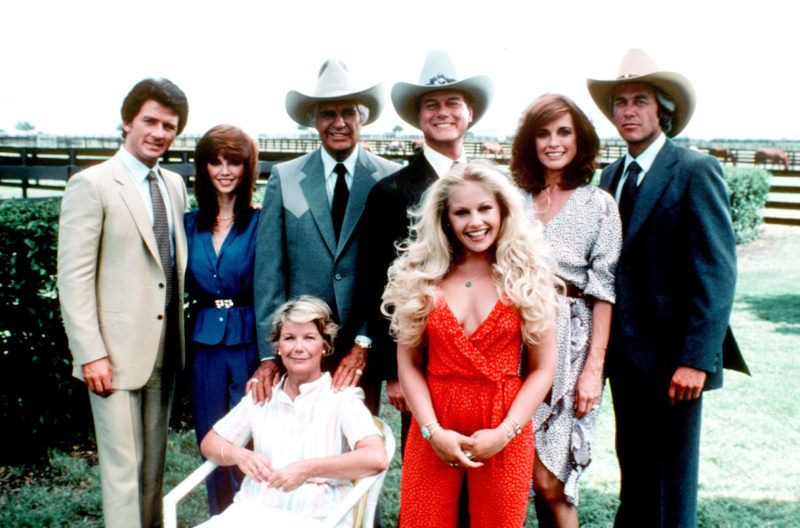 Dallas Serie tv 1978 1991 Larry Hagman Ken Kercheval Patrick Duffy Linda Gray Barbara Bel Geddes. COLLECTION CHRISTOPHEL © Lorimar Productions / Lorimar Telepictures / Lorimar Television