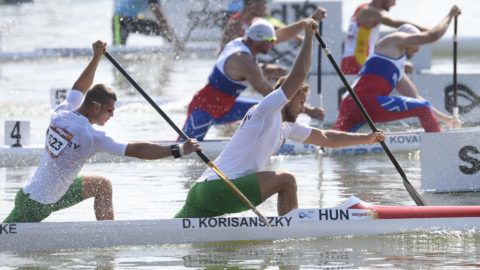 Szeged, 2019. augusztus 21. Korisánszky Dávid (elöl, j) és Mike Róbert (elöl, b) a férfi kenu párosok 200 méteres versenyének elõfutamában a szegedi kajak-kenu világbajnokságon 2019. augusztus 21-én. MTI/Kovács Tamás