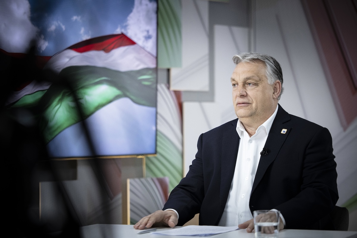 Orbán Viktor: Brüsszel a Soros-féle hálózat foglya