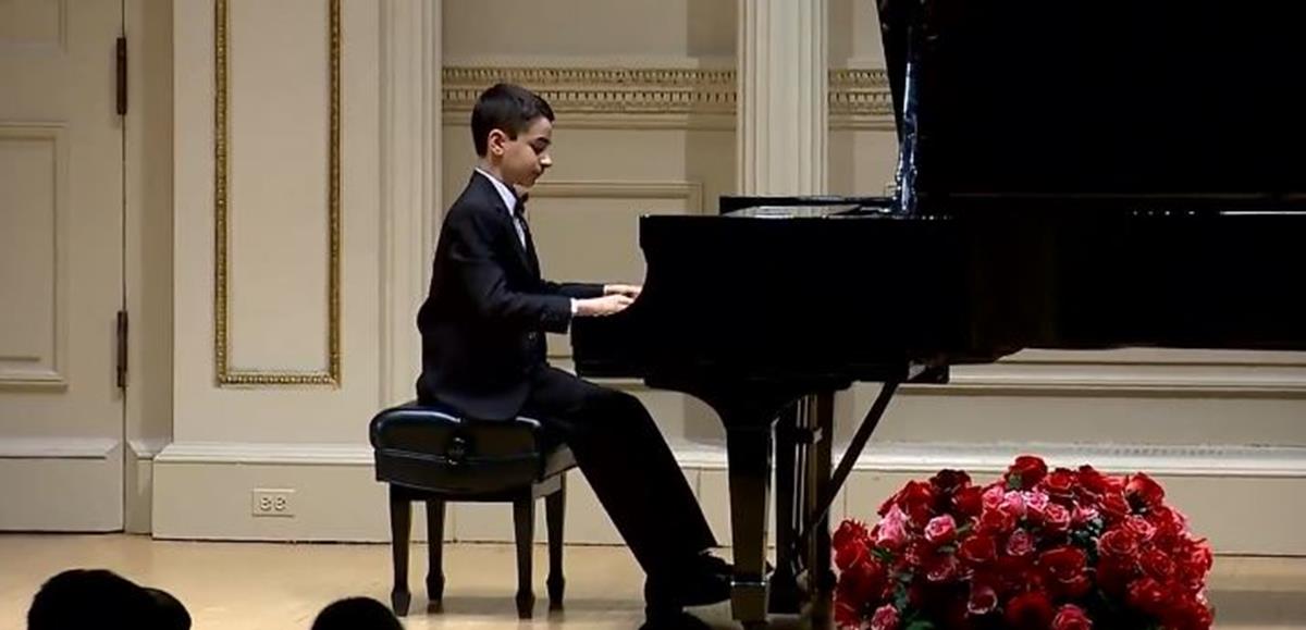Rákot diagnosztizáltak nála csecsemőként, ma 12 évesen Chopint játszik a Carnegie Hallban