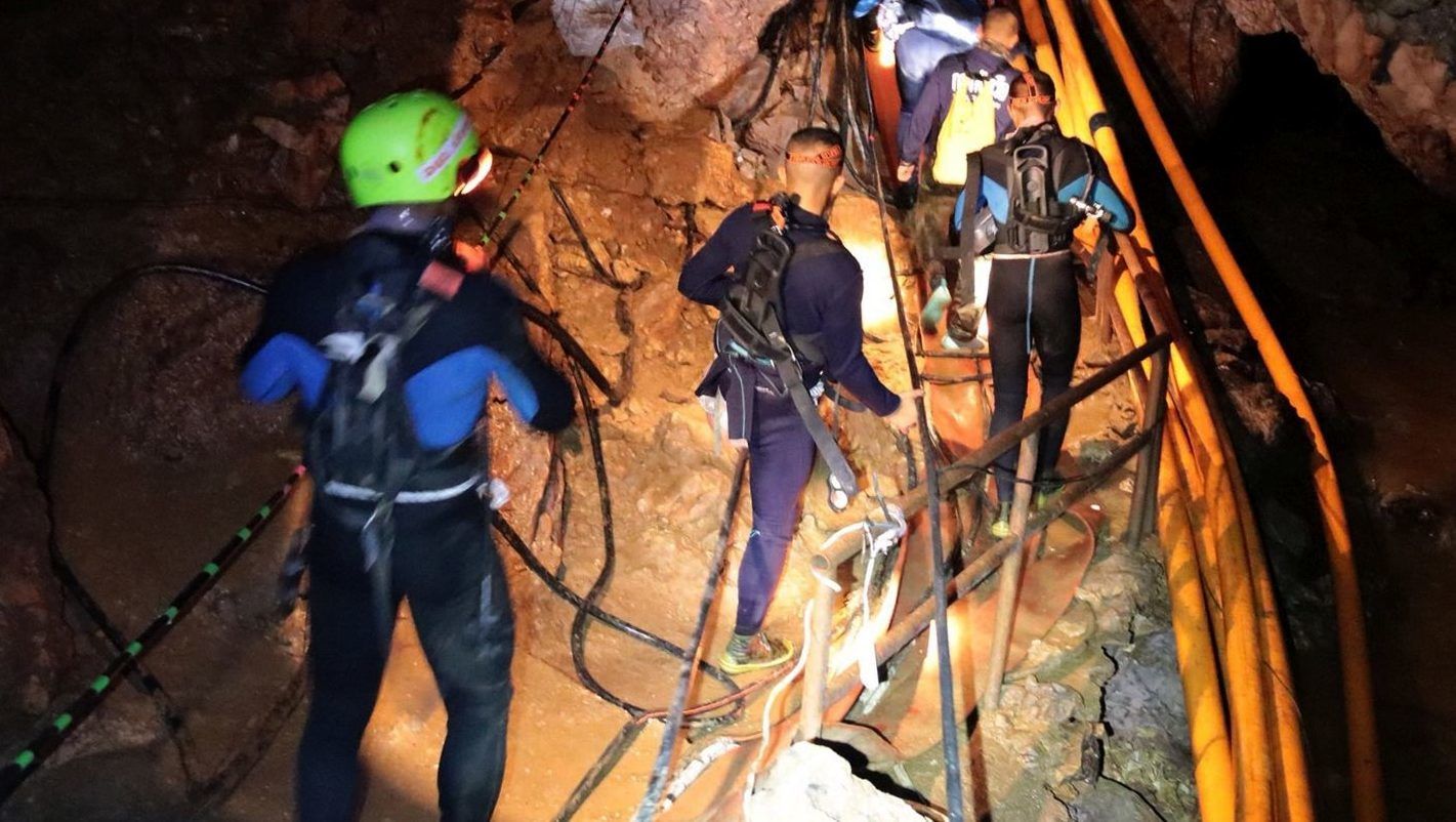 Hivatalos videót tettek közzé a thai gyerekek barlangi mentéséről