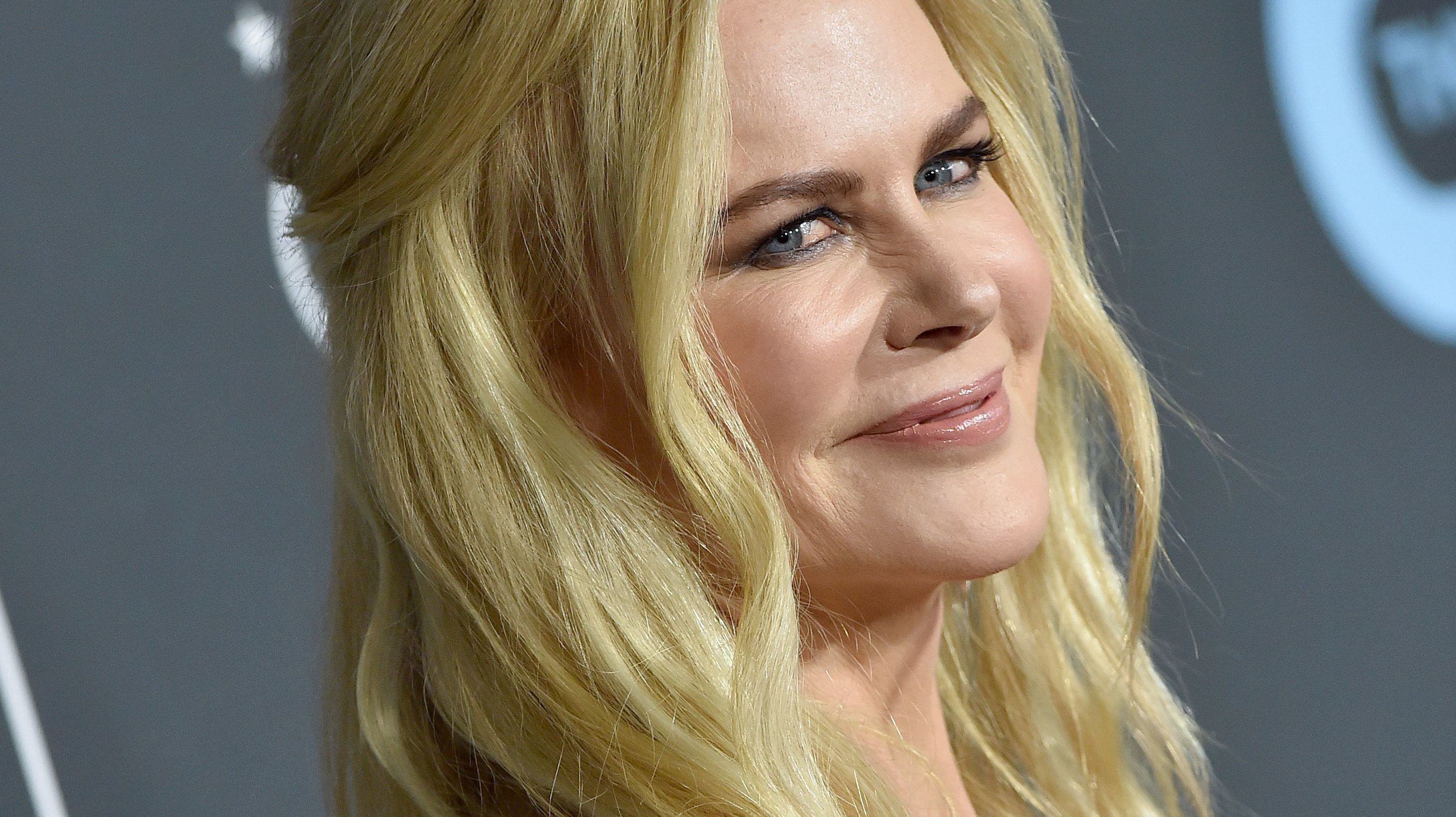 Nicole Kidman ruháján van valami fura dolog