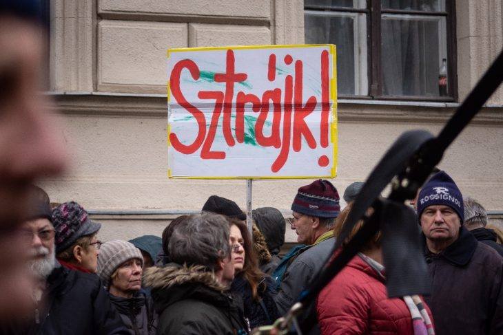 Kétórás szolidaritási sztrájkot jelentett be a PDSZ csütörtökre