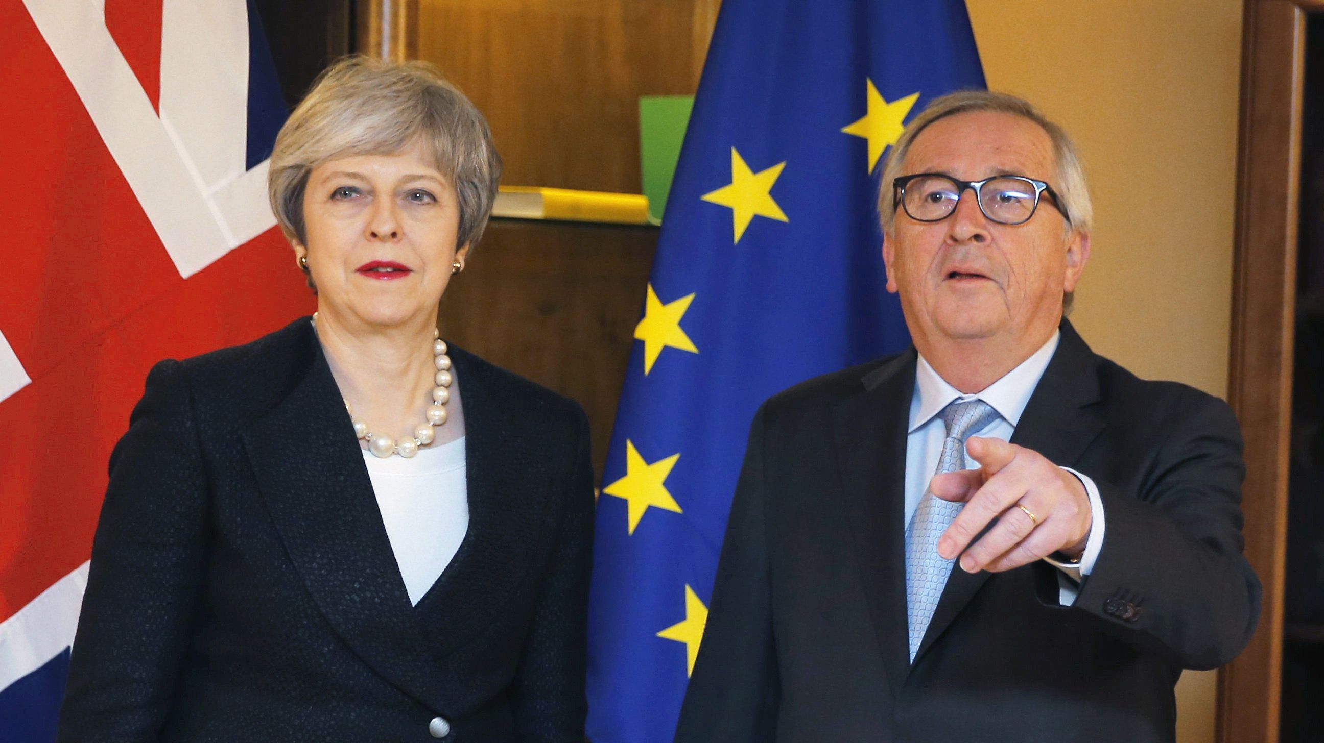 Brexit – Juncker és May már megegyezett