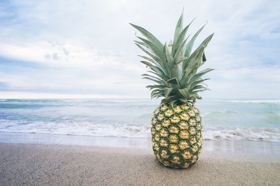 Eddig rosszul ettük az ananászt? Ez a videó bemutatja a legegyszerűbb módját