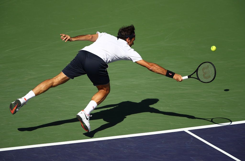 Roger Federer játszi könnyedséggel