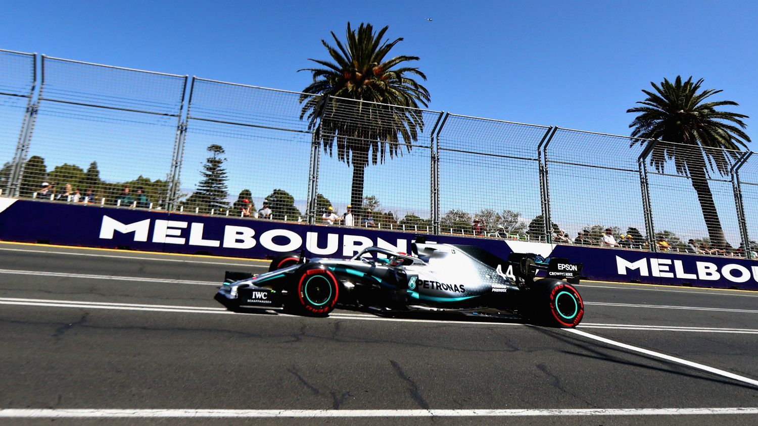 Lewis Hamilton elég hamar erődemonstrációt tartott a szezonban