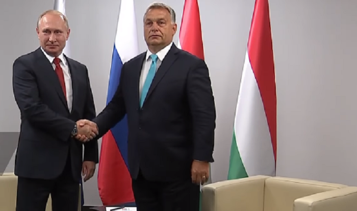 New York Times: Orbán Putyin trójai falova az EU-ban, kémfészeknek tartják a frissen beengedett orosz bankot