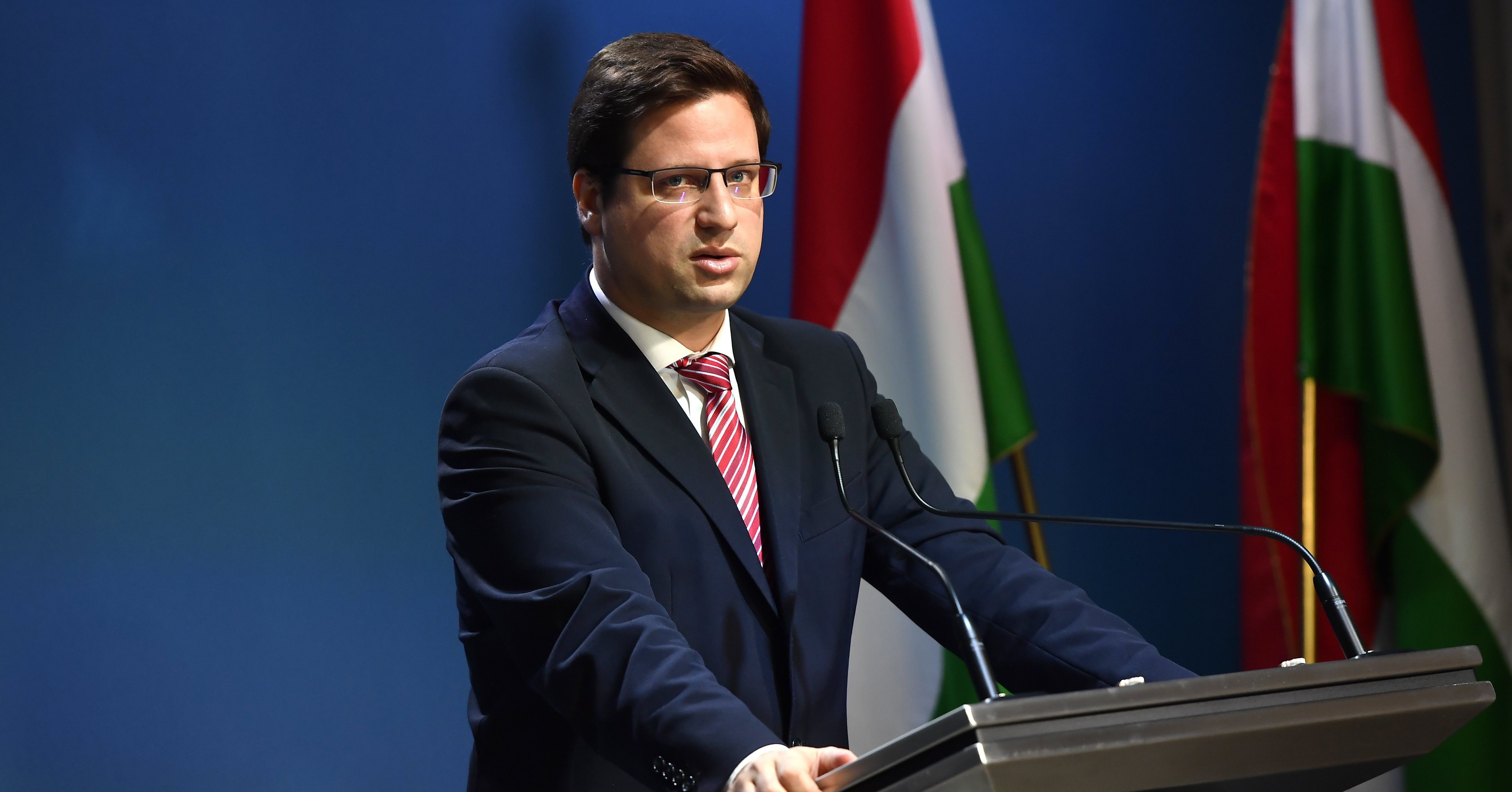 Gulyás Gergely: A Fidesz azonnal kilép a Néppártból, ha felfüggesztik