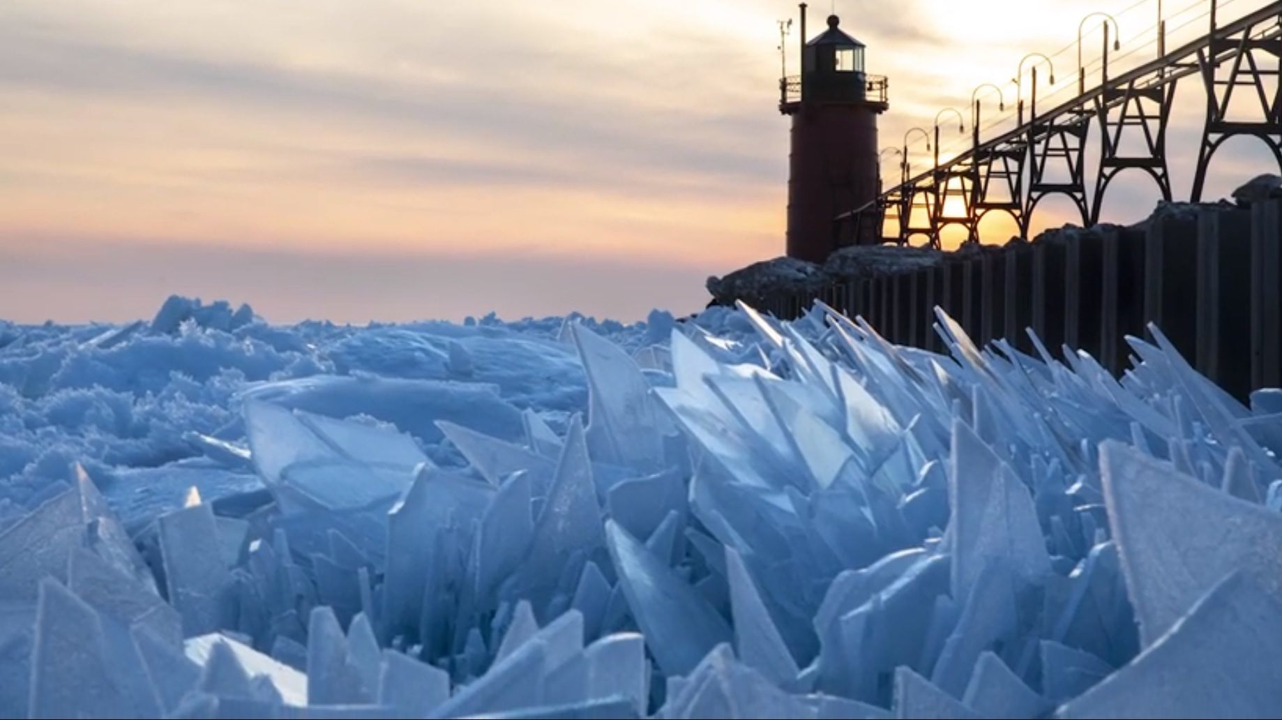 Mesebeli tájjá változott a befagyott Michigan-tó