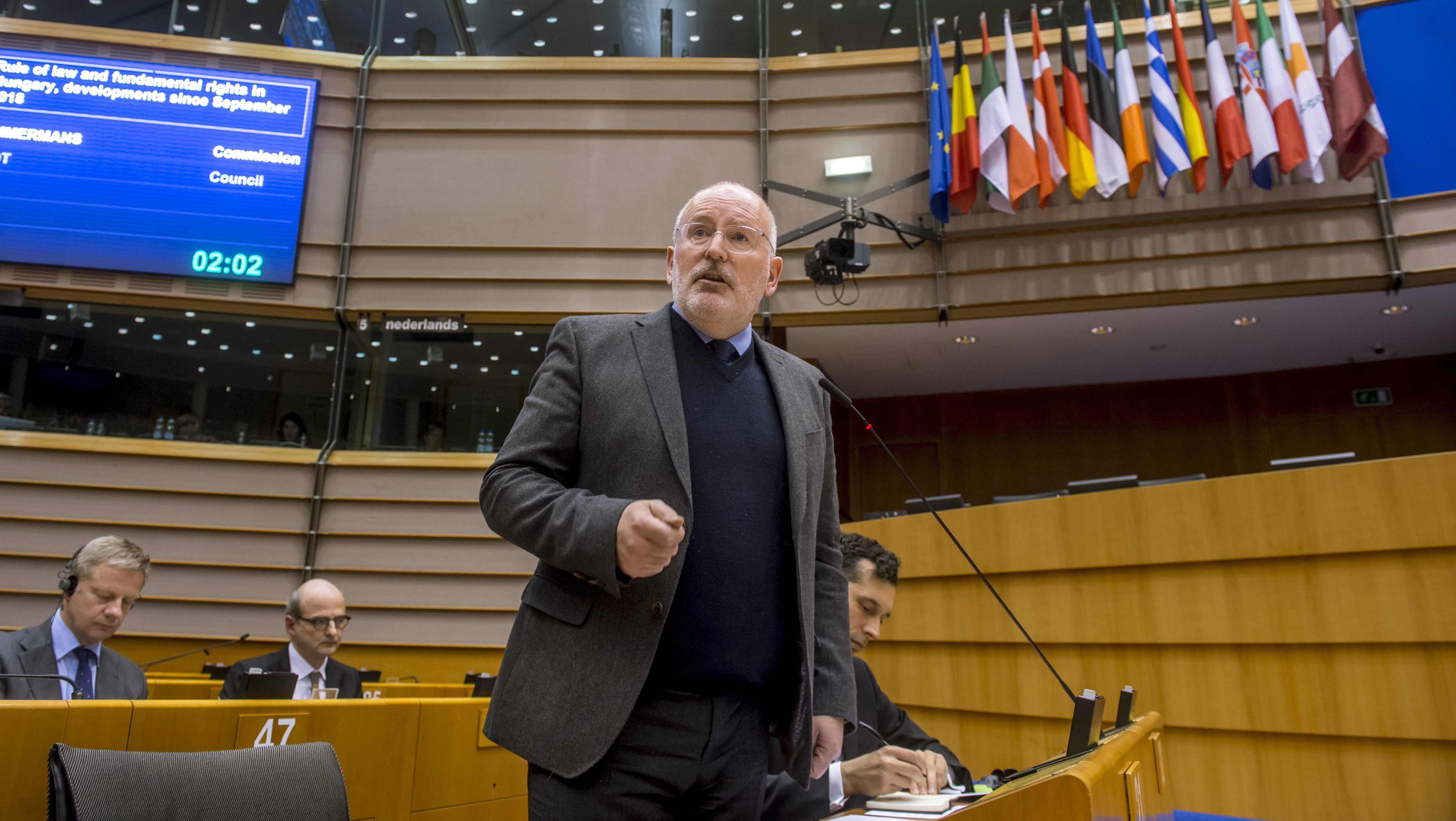 Timmermans: A helyzet Magyarországon nem javult, sőt