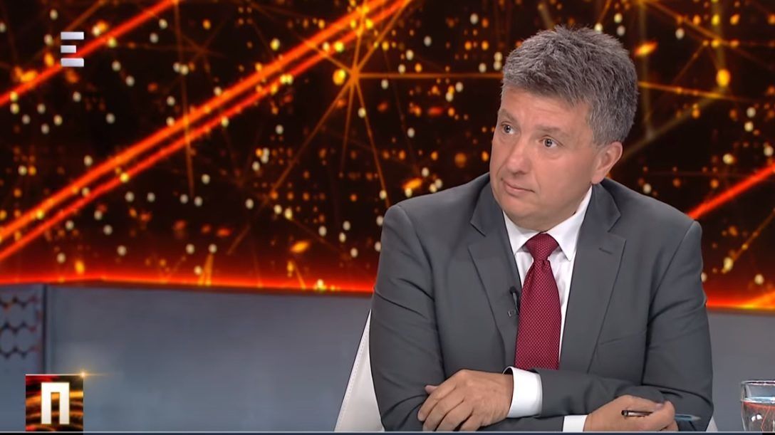 Elhangzott az Echo TV-n, hogy Orbán mattot adott a Néppártnak