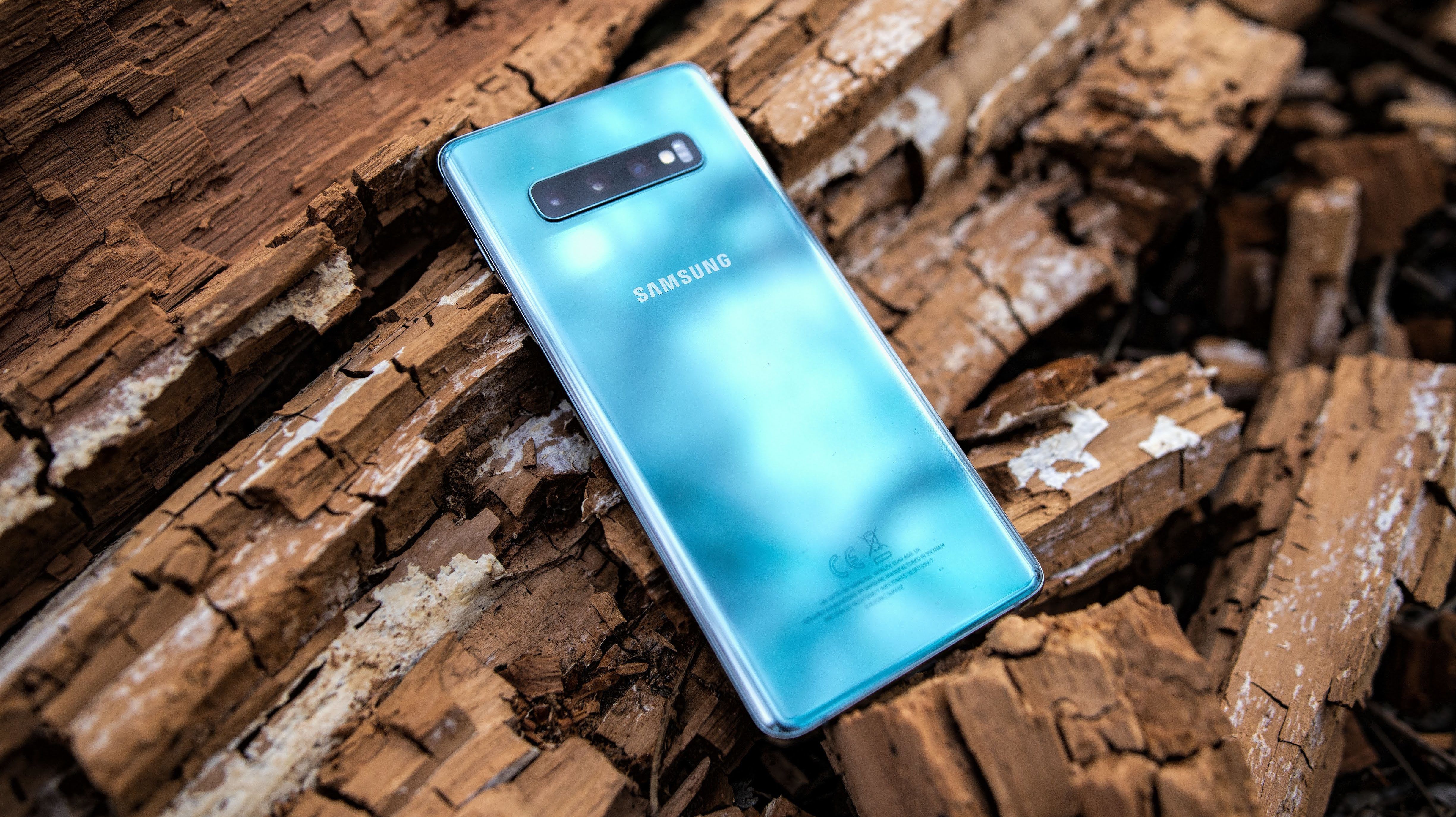 Szinte hibátlan mobil lett a Samsung Galaxy S10+