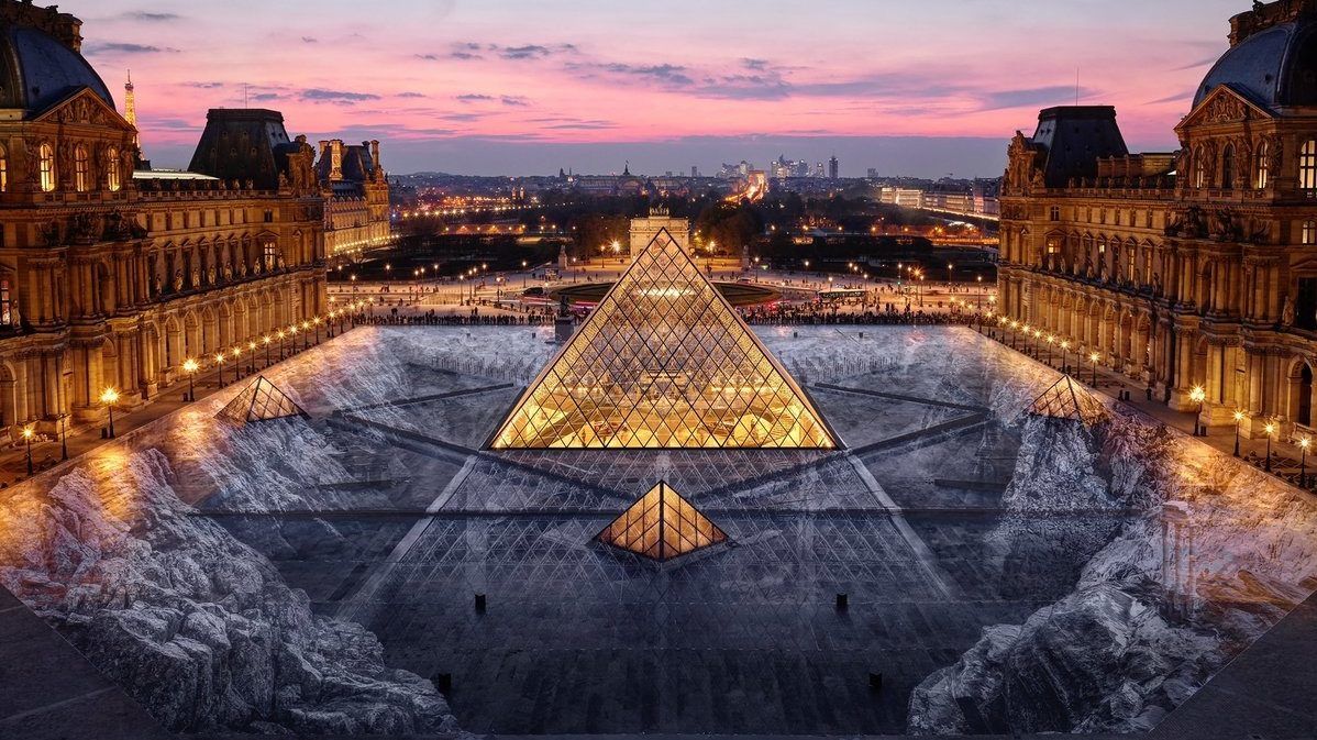 Szédületes alkotással ünnepelték a Louvre 30. születésnapját, a látogatók egy nap alatt tönkretették