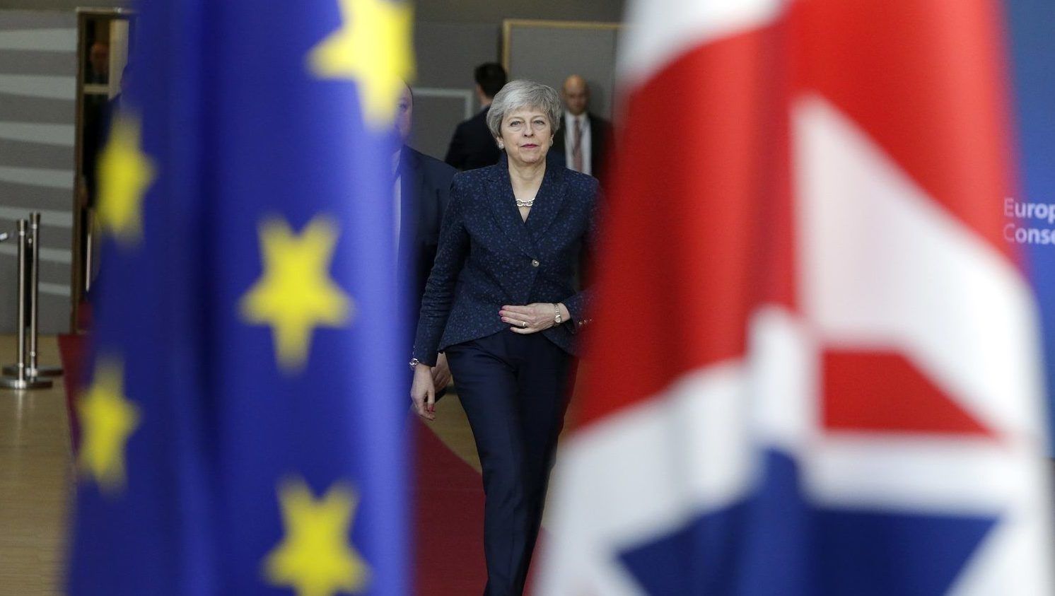 Brexit: Mayt kötelezték a halasztás kezdeményezésére