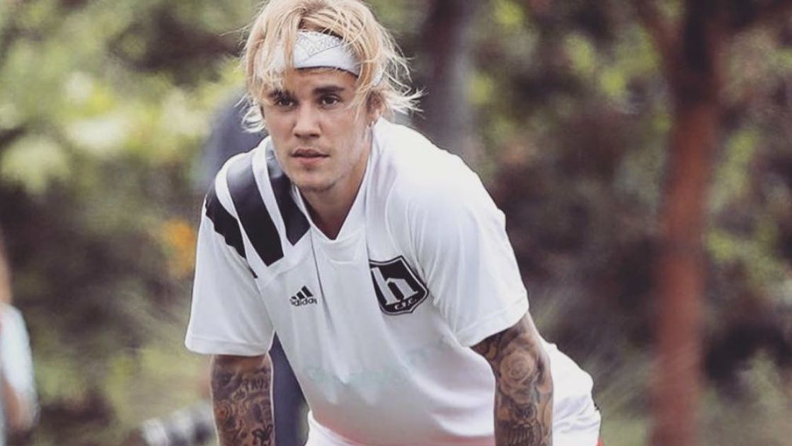 Justin Bieber babakori fotót posztolt magáról