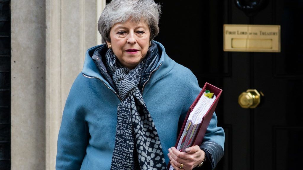 Brexit: May már csak saját ellenzékében bízhat