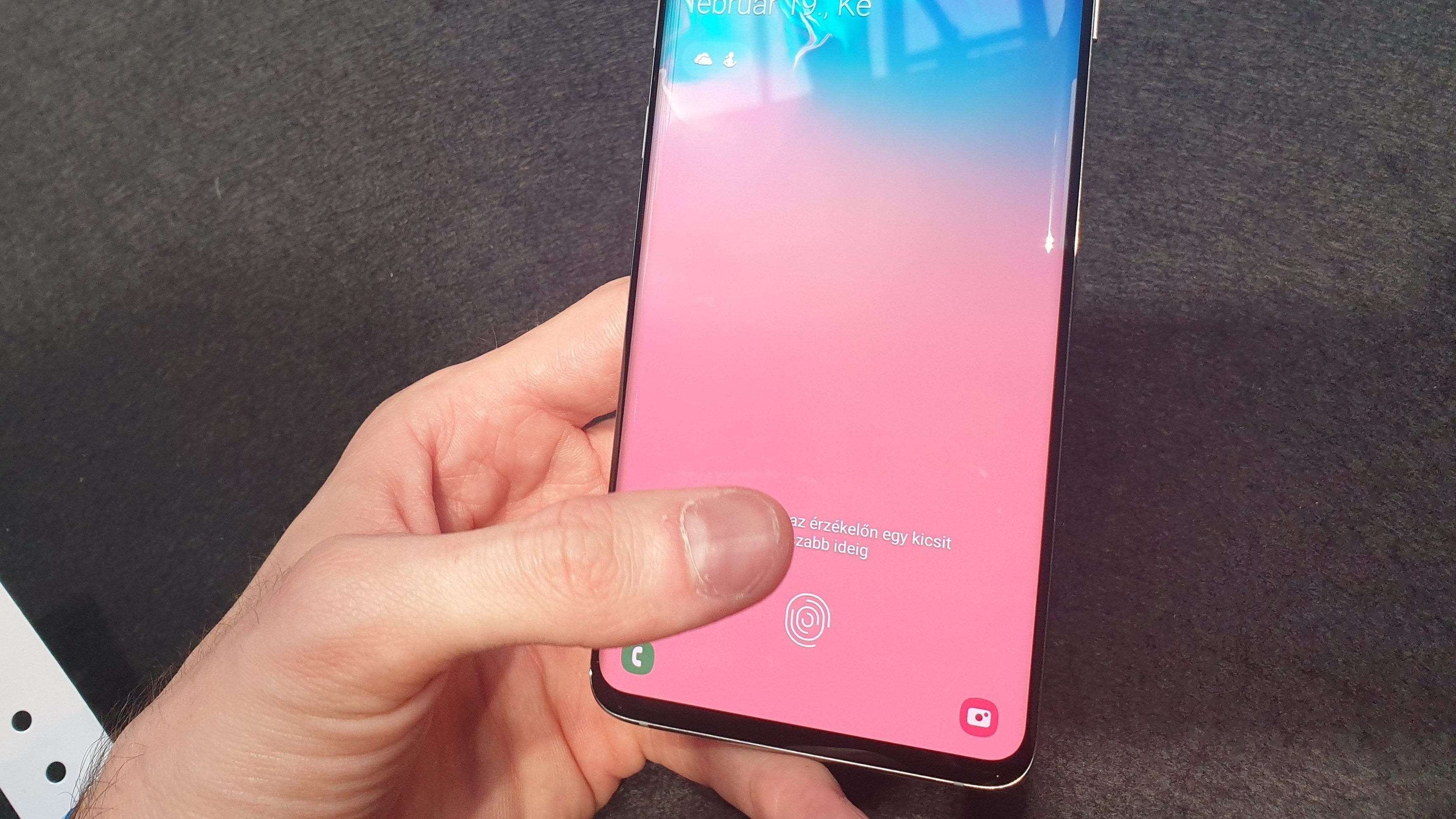 A Samsung Galaxy S10+ ujjlenyomat-olvasója is kijátszható