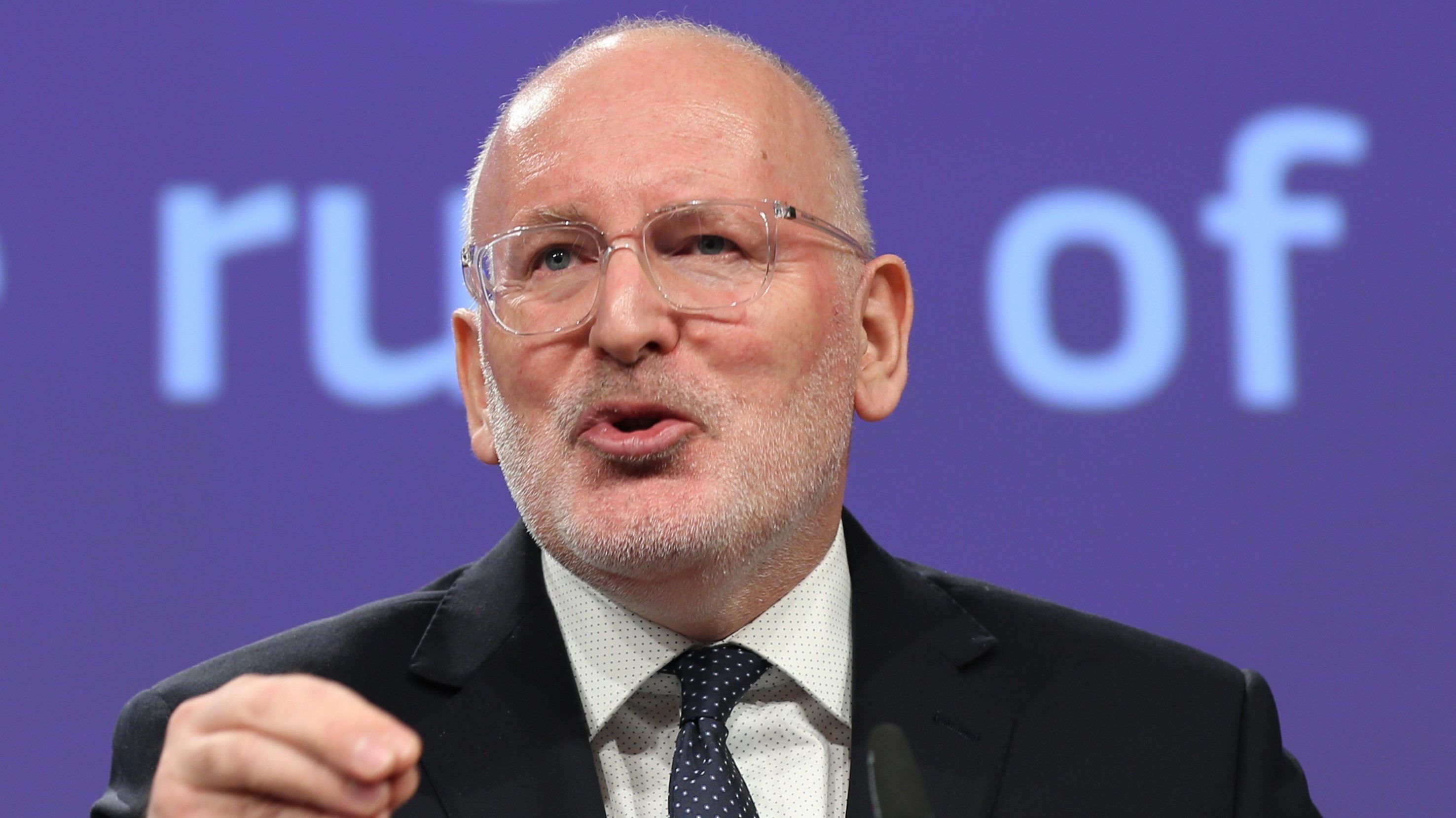 Timmermans: Ha a jogállamiság sérül, a korrupció nő