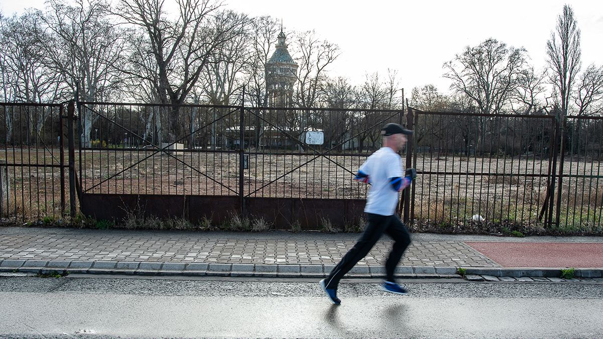 Áder senkit nem érdekelt, engedély nélkül bontották le a margitszigeti teniszstadiont