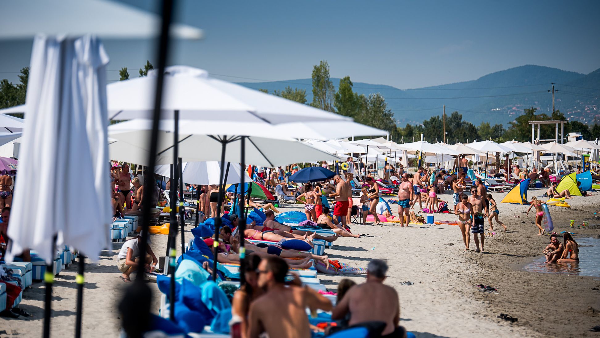 2,4 hektárt aszfaltoznának le Gerendaiék a Lupa-tónál, hogy legyen hol parkolni