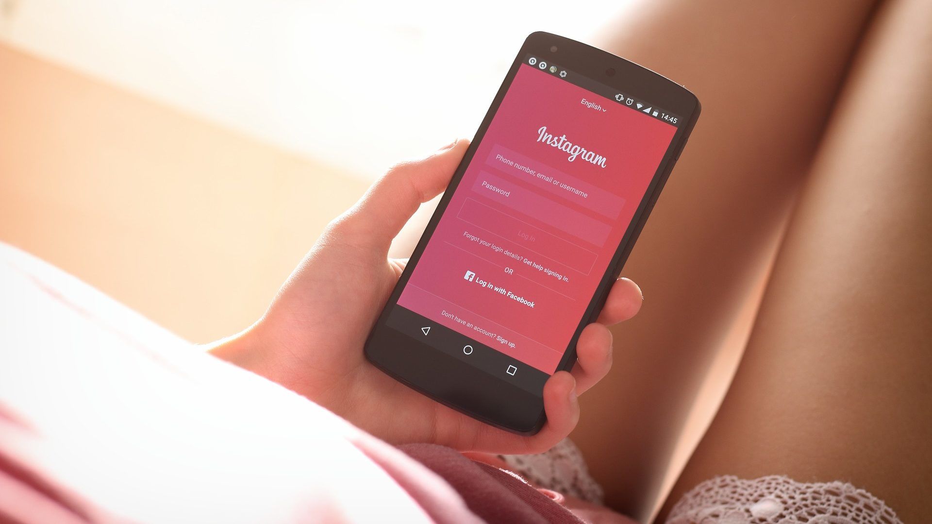 Komoly változtatást tesztel az Instagram, eltűnhetnek a lájkok