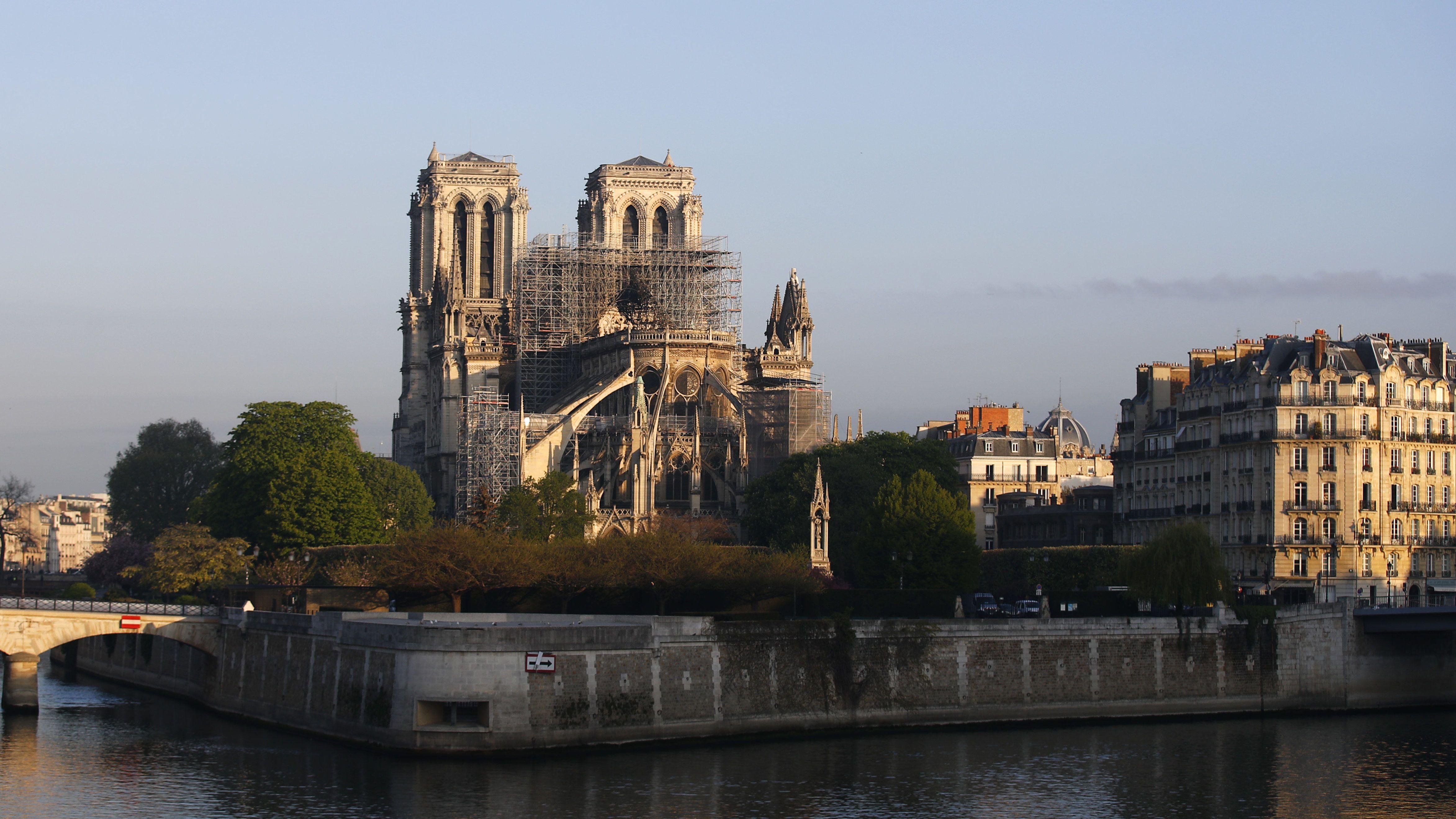 Újabb veszély leselkedik a Notre Dame-ra: az eső