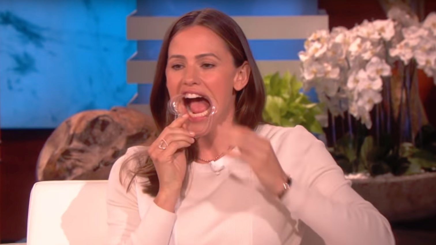 Jennifer Garner kipeckelt szájjal próbált elmondani dolgokat Ellen DeGeneres-nek