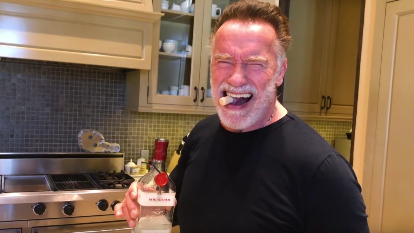 Schwarzenegger protein shake receptjén röhög a fél internet