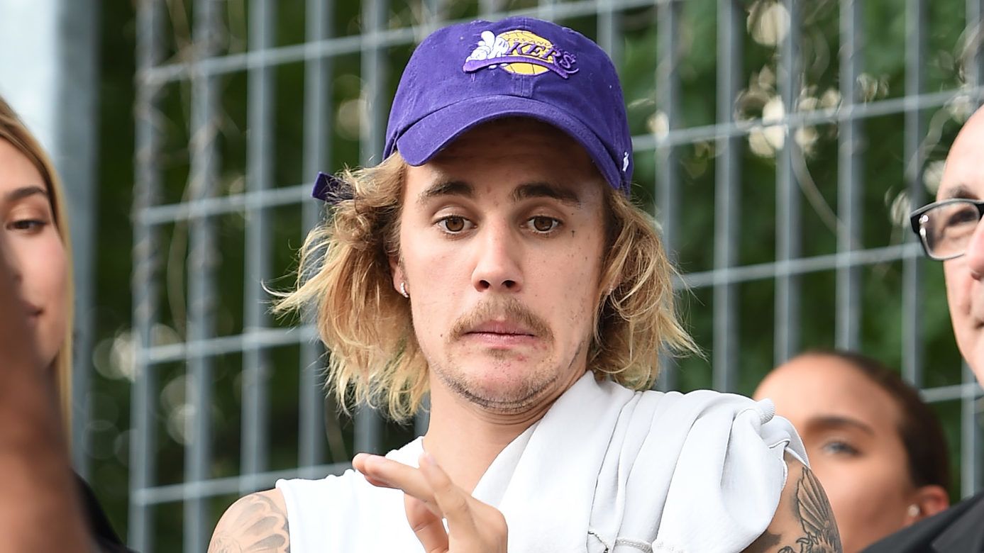 Justin Bieber nevét elírta a Daily Telegraph, ő meg videóra vette a hibát