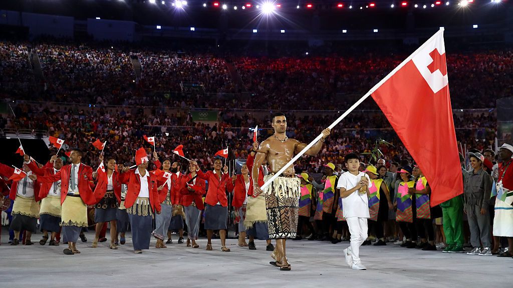 Új sportágban célozza az olimpiát az olajozott testű tongai sztár