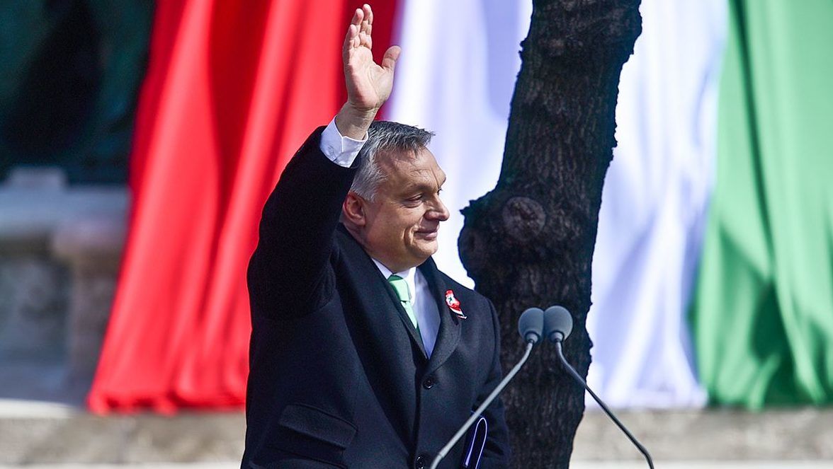 Szenátorok követelik Trumptól, hogy kérje számon Orbánon a demokrácia leépítését