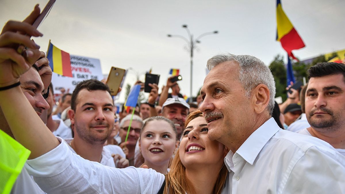 Ami Orbán a Néppártnak, az a román Dragnea az európai szocialistáknak