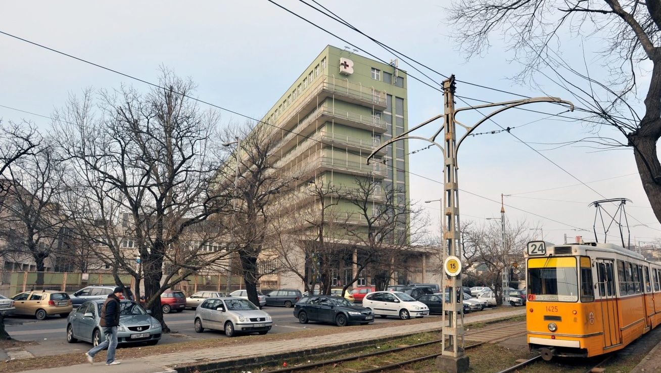 Egyetlen sürgősségi centrum fogadott csak sokszorosan sérült betegeket Budapesten a hétvégén