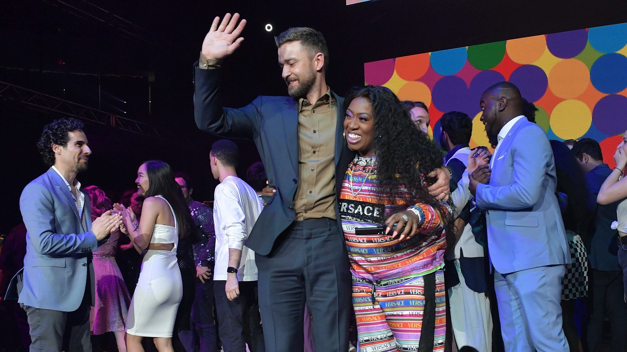 Hien Justin Timberlake és Missy Elliott előtt énekelt