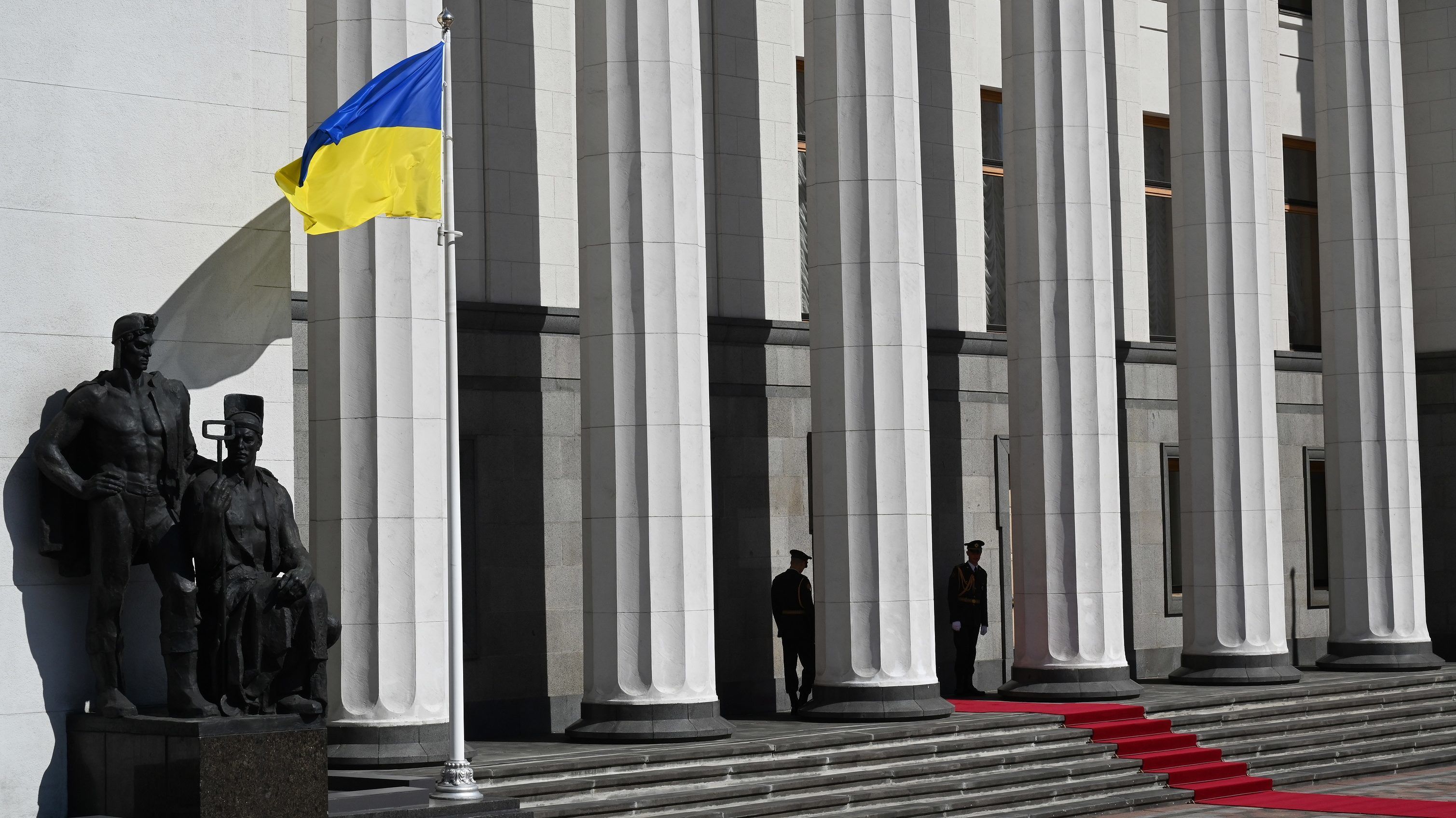 Júliusban lesznek az ukrán előrehozott választások