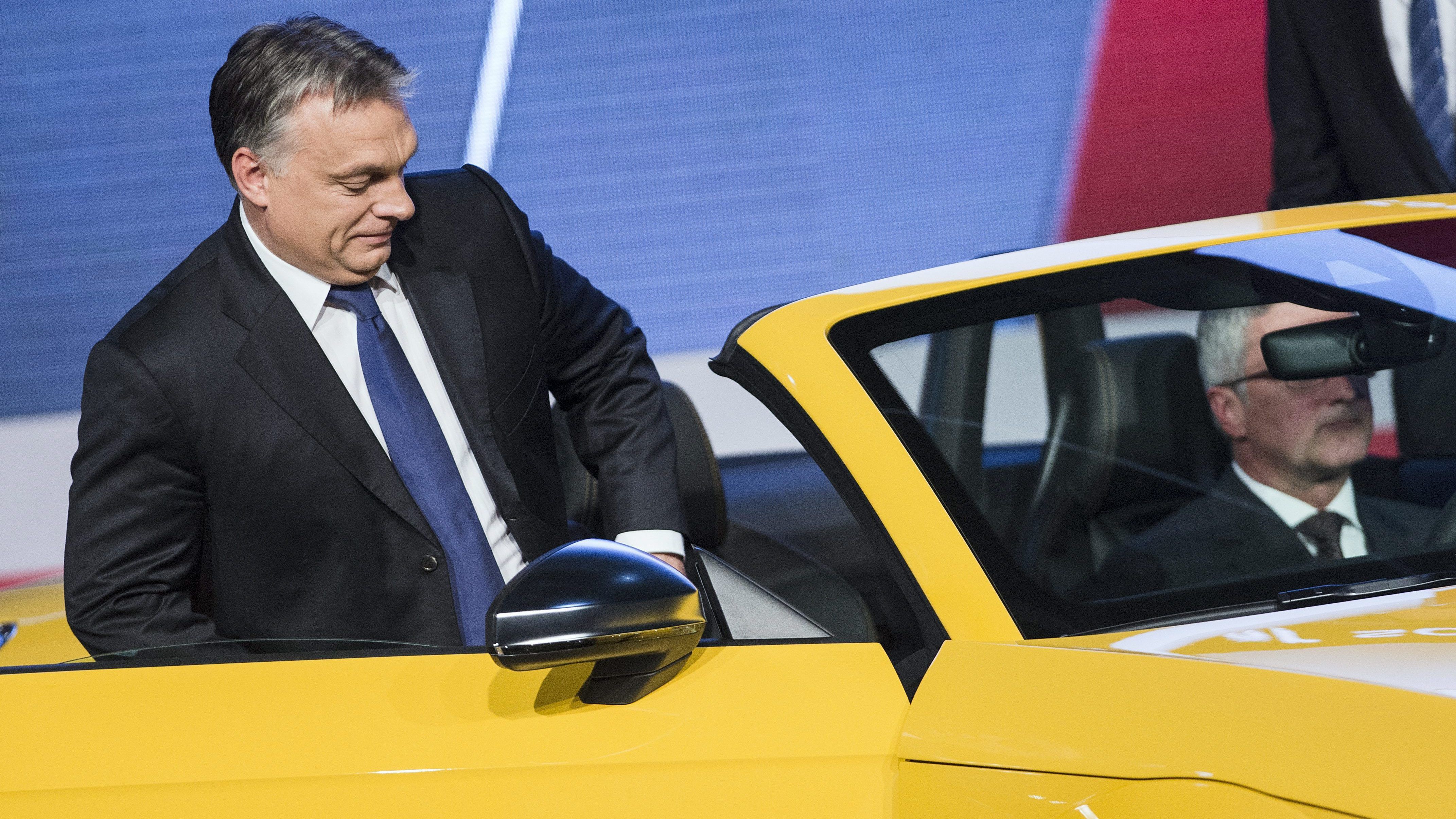 Drasztikusan csökkentenék Orbánék az autóvásárlás adóit