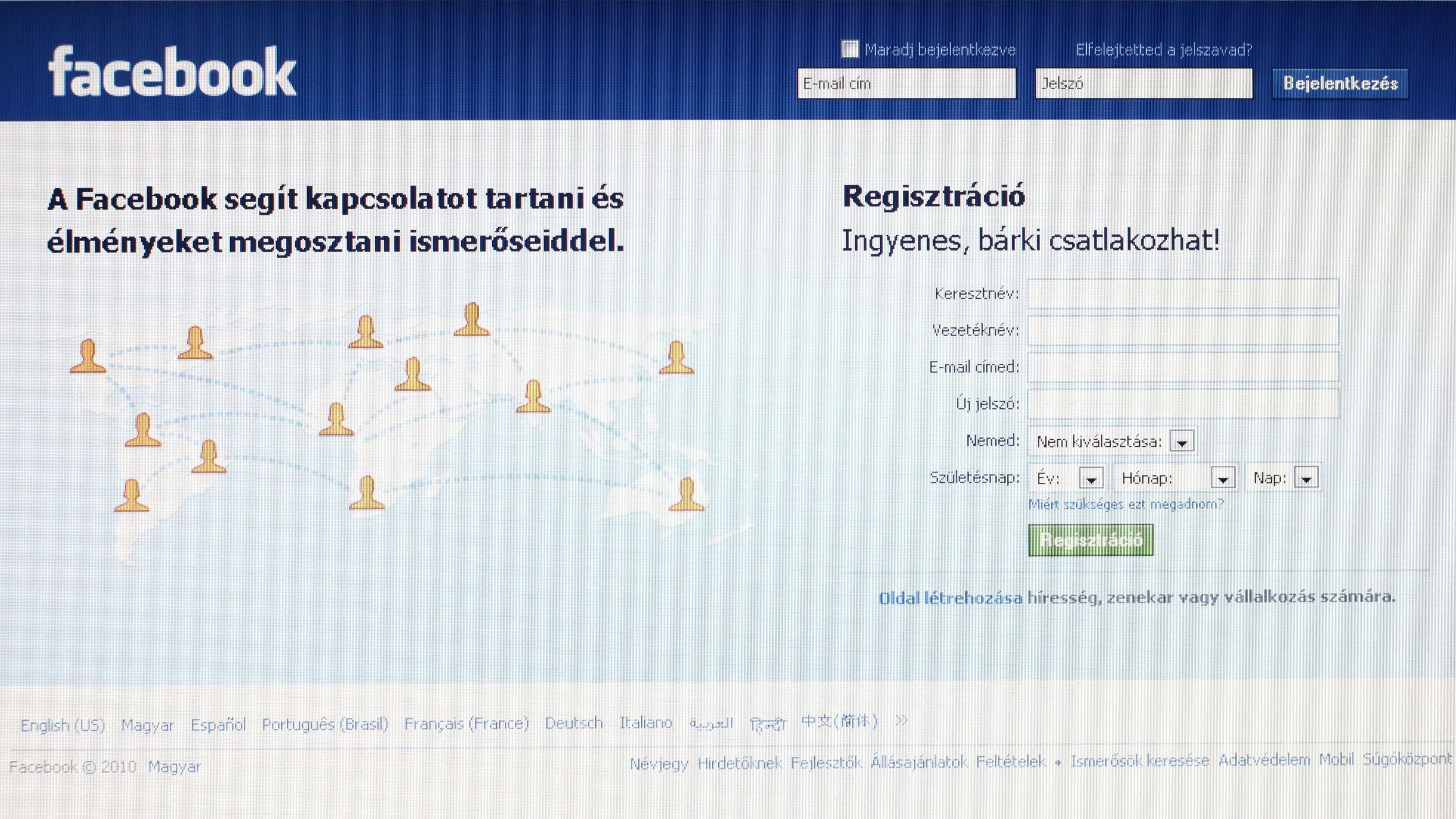 Több mint hárommilliárd hamis felhasználót törölt a Facebook