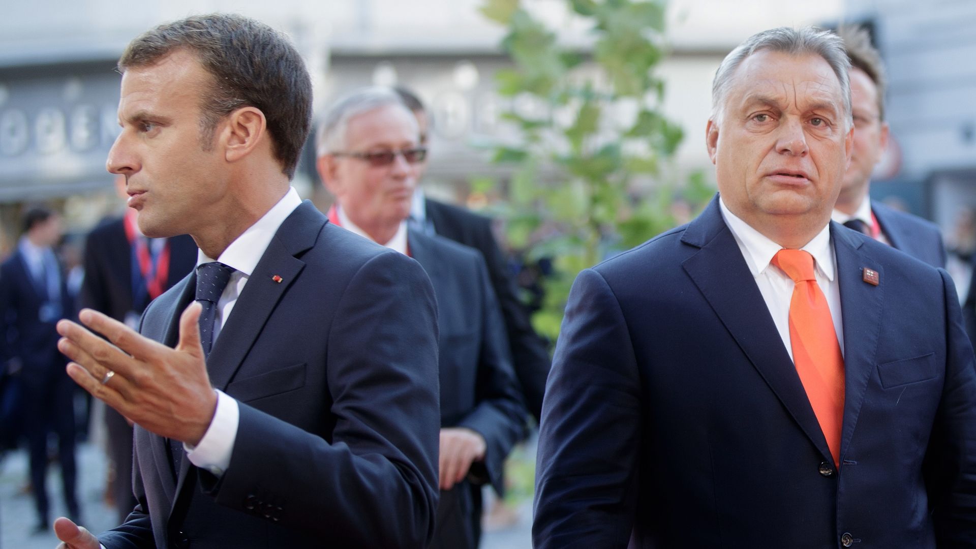 Macronék kizáratnák Orbánt a Néppártból