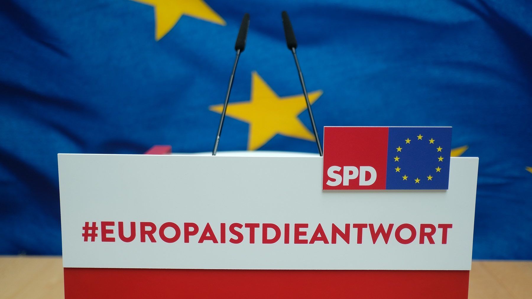 A CDU/CSU folytatná a kormányzást a vezérüket vesztett szociáldemokratákkal