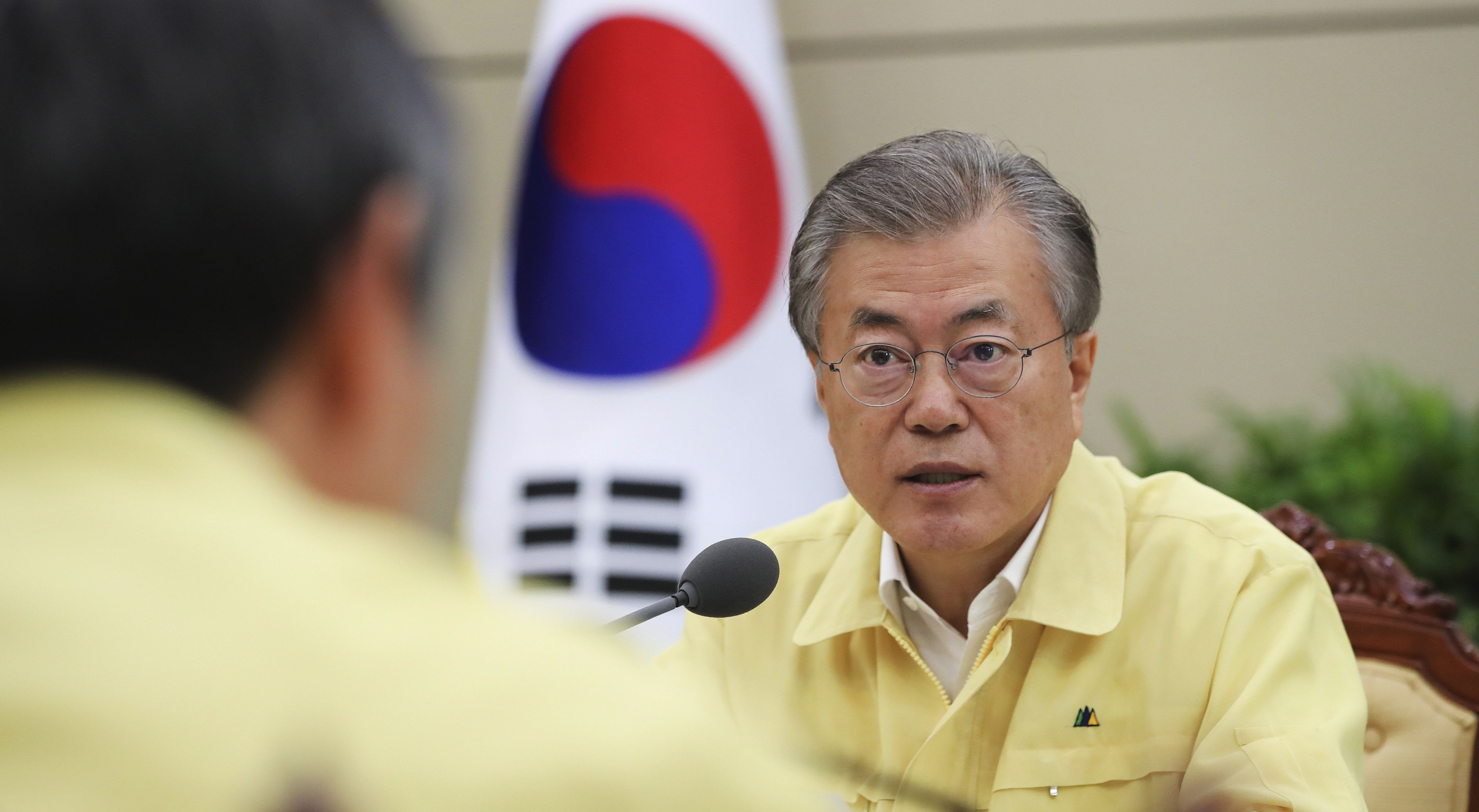 Hajóbaleset: a dél-koreai elnököt aggasztja, hogy nem halad az áldozatok felkutatása