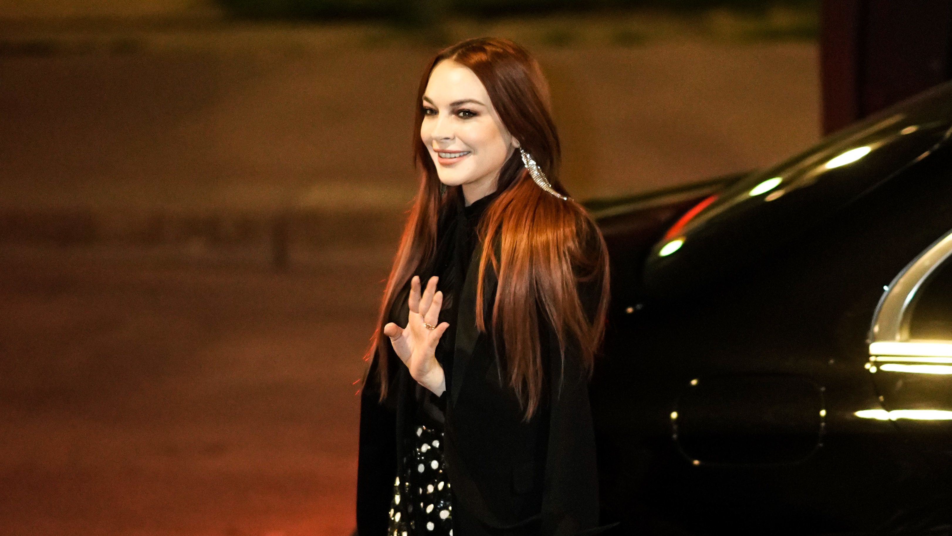 Lindsay Lohan új zenével fenyeget bennünket