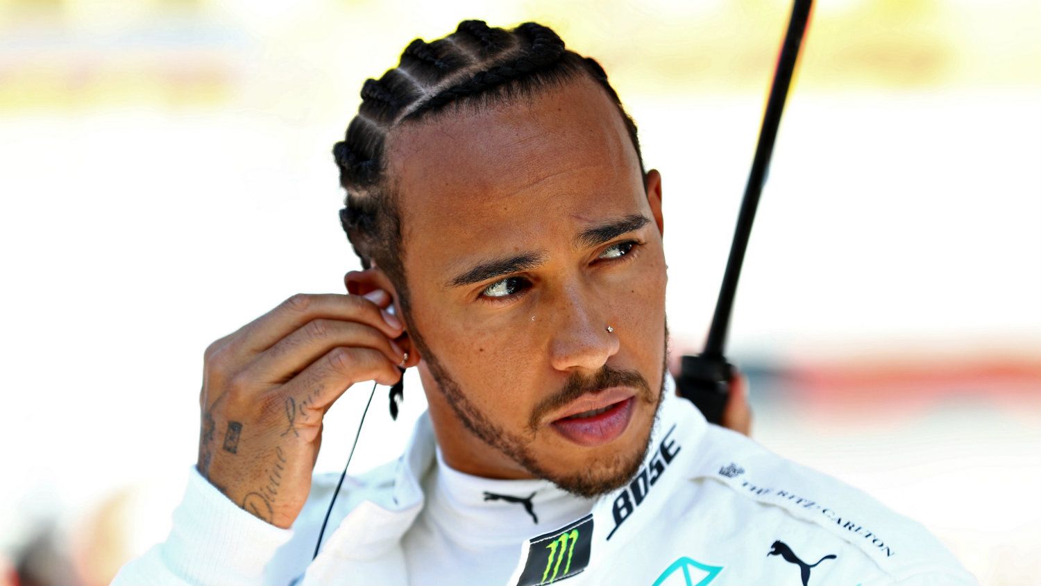 Hamilton újabb mutatóban fogta be Schumachert