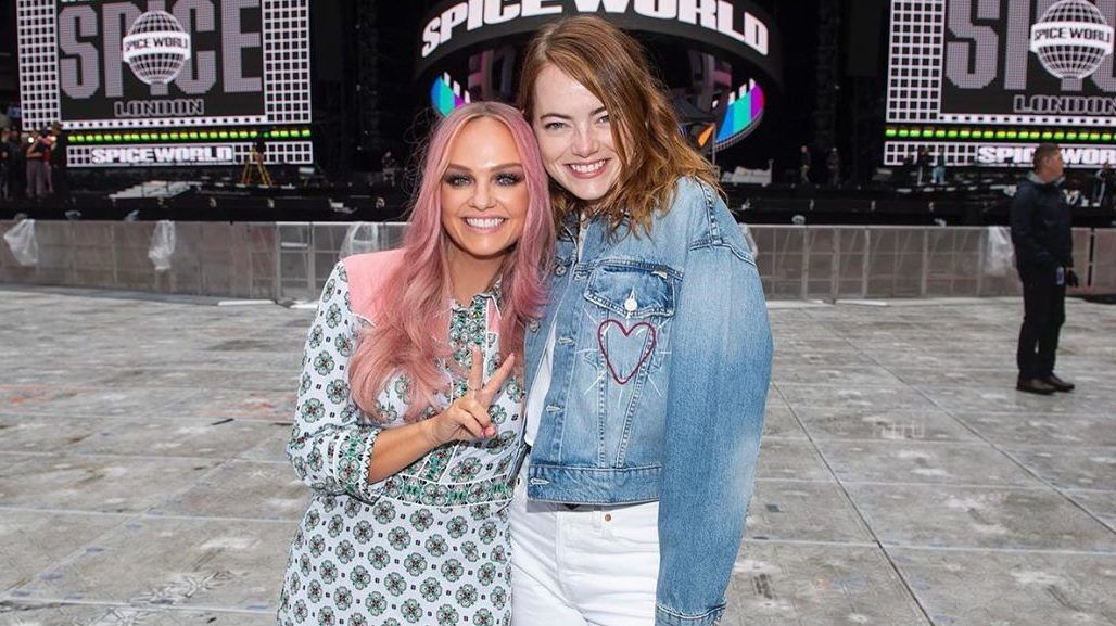 A Spice Girls-fan Emma Stone koncert előtt találkozott Baby Spice-szal