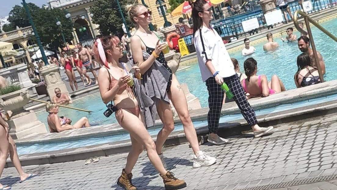 A Trónok harca színésznői a Széchenyi fürdőben süttetik magukat